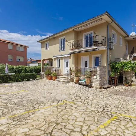 Daire Ester-1 By Interhome