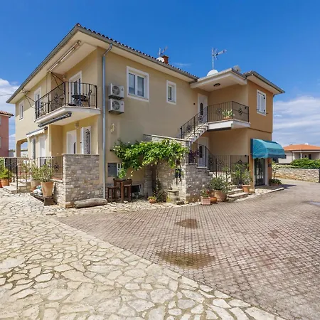 Ester-1 By Interhome *