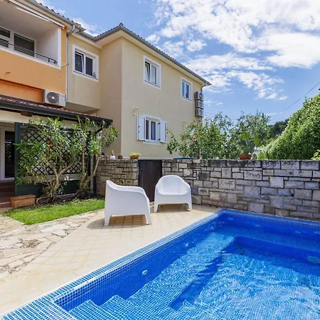 Daire Ester-1 By Interhome *